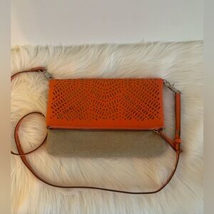 Stella & Dot Waverly Fresh Orange and Tan Linen Women's Crossbody Clutch Purse